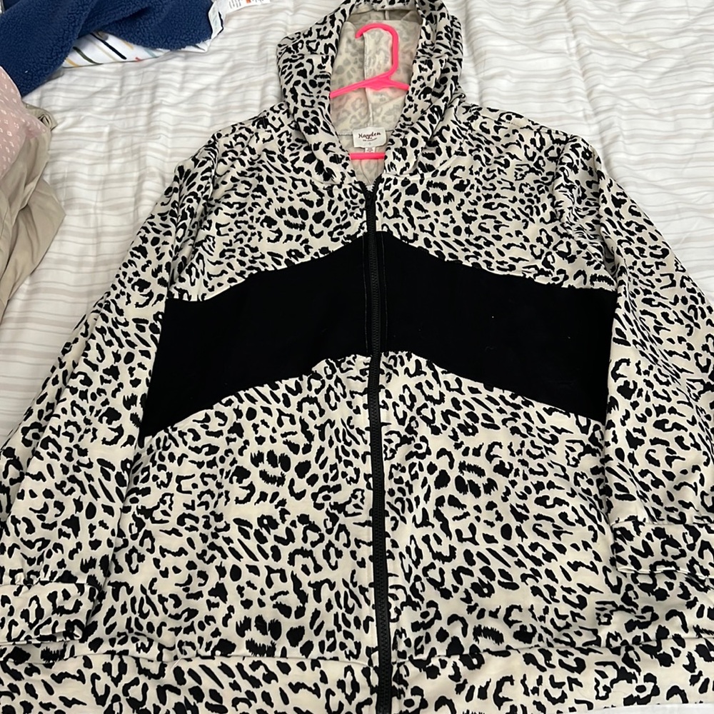 Hayden zip up leopard jacket 2XL